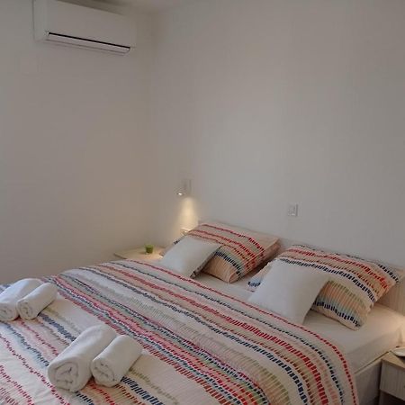 Apartment Lucija With Sea View ดูบรอฟนิก ภายนอก รูปภาพ